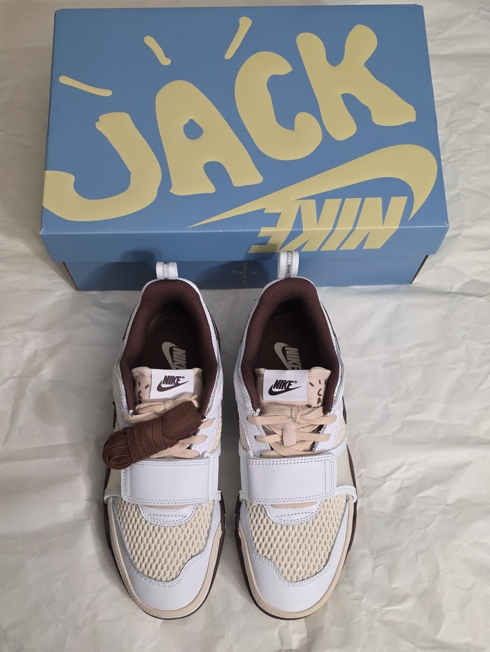 Brand New Ds Nike Zoom Field Jaxx Men’s Size 9 Travis Scott Cactus Jack.